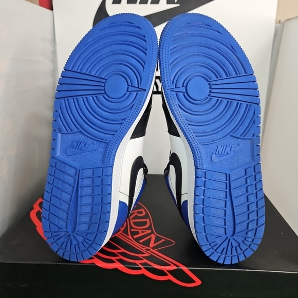 Nike Air Jordan 1 Low GS OG Royal Toe 553560-140 Size 5.5 (7 Wmn) CLEAN!!! Mens - Picture 7 of 16